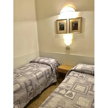 El Pado 32 * ביביונה